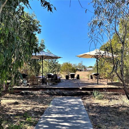 Villa Saltbush Retreat à Longreach Extérieur photo